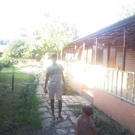 בית נופש Oll Garden סייד